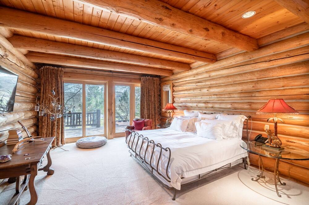 Photo of Bedroom in Carbondale