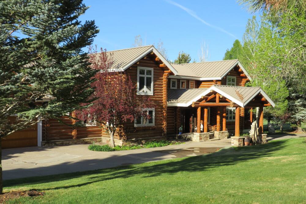 Photo of Outdoor in Carbondale