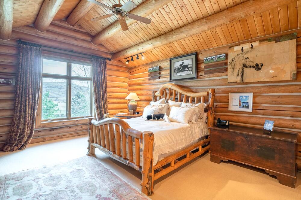 Photo of Bedroom in Carbondale