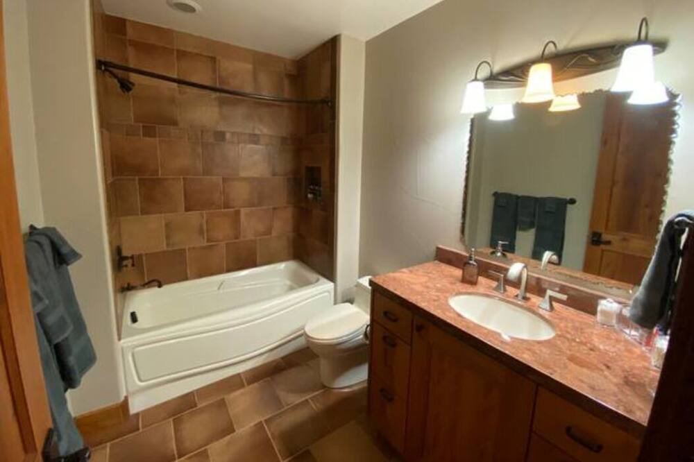 Photo of Bathroom in Indian Hills