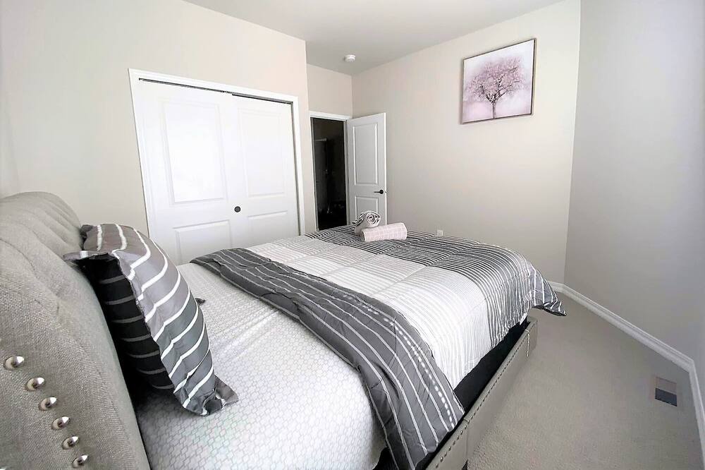 Photo of Bedroom in Stetson Hills