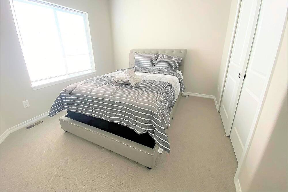 Photo of Bedroom in Stetson Hills