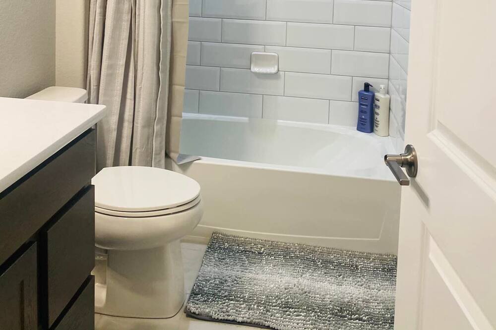 Photo of Bathroom in Stetson Hills