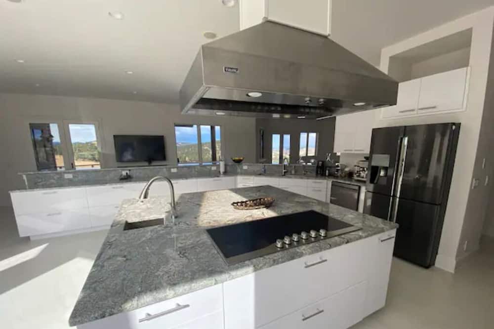 Photo of Kitchen in Indian Hills