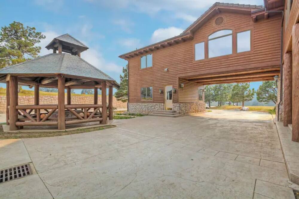 Photo of Outdoor in Indian Hills