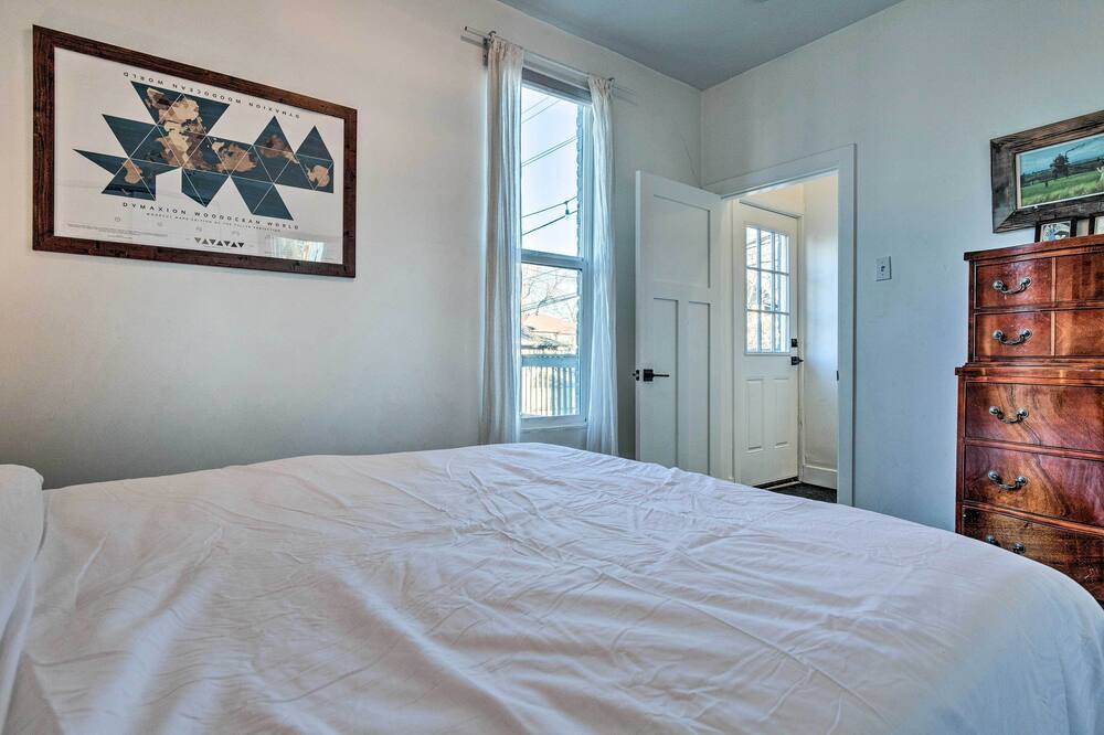 Photo of Bedroom in Sloan Lake
