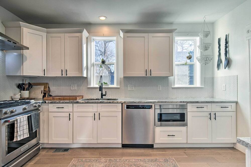 Photo of Kitchen in Sloan Lake