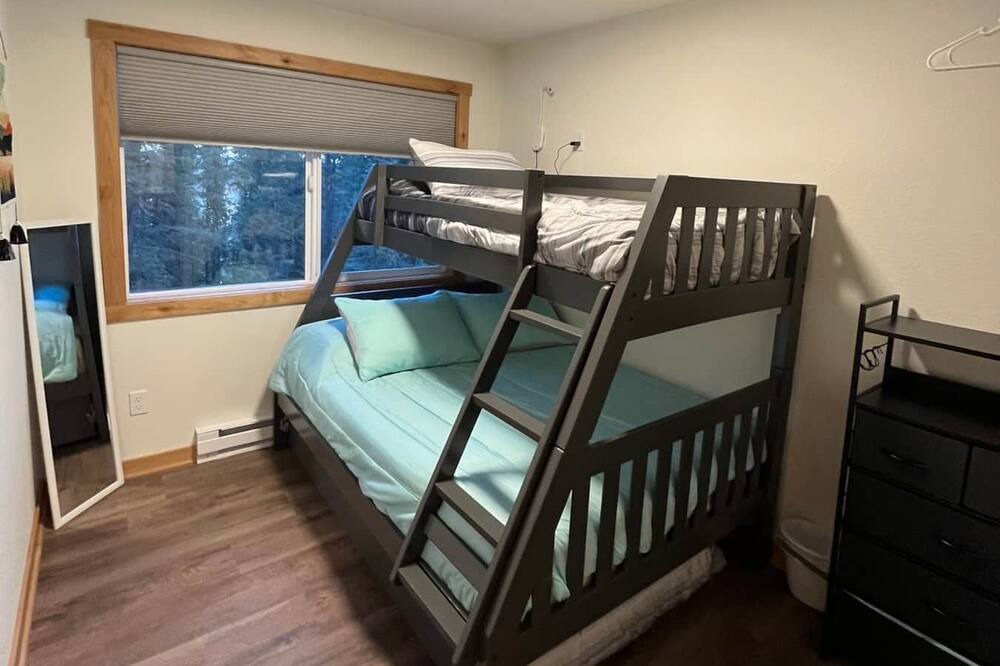 Photo of Bedroom in Spring Valley