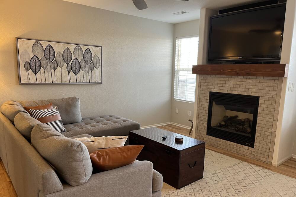 Photo of Livingroom in Centennial