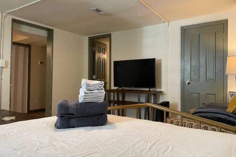 Photo of Bedroom in Lakewood