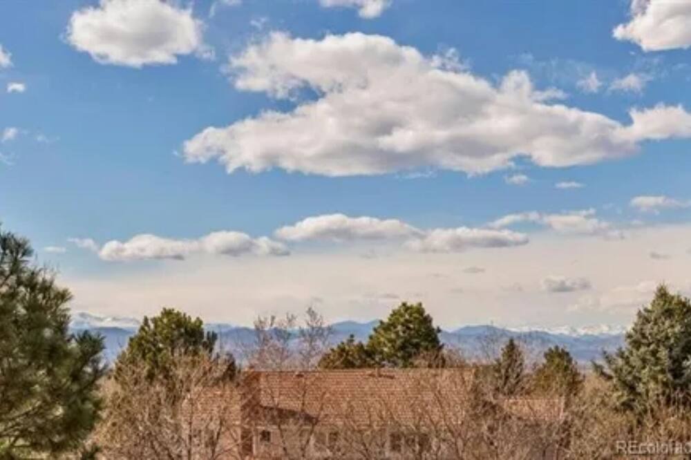 Photo of Outdoor in Northridge