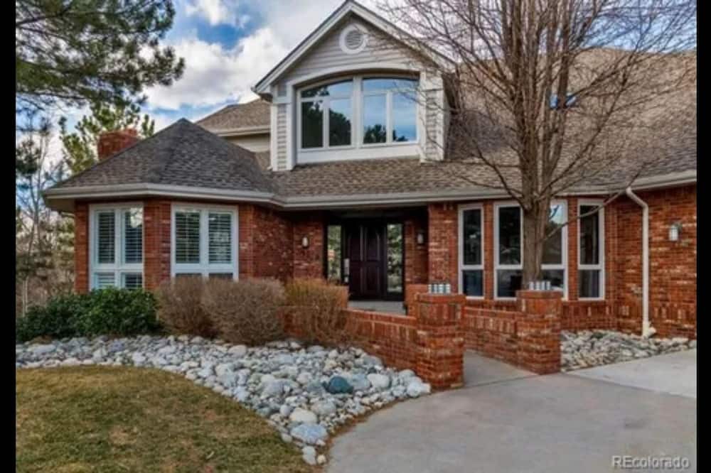Photo of Outdoor in Northridge