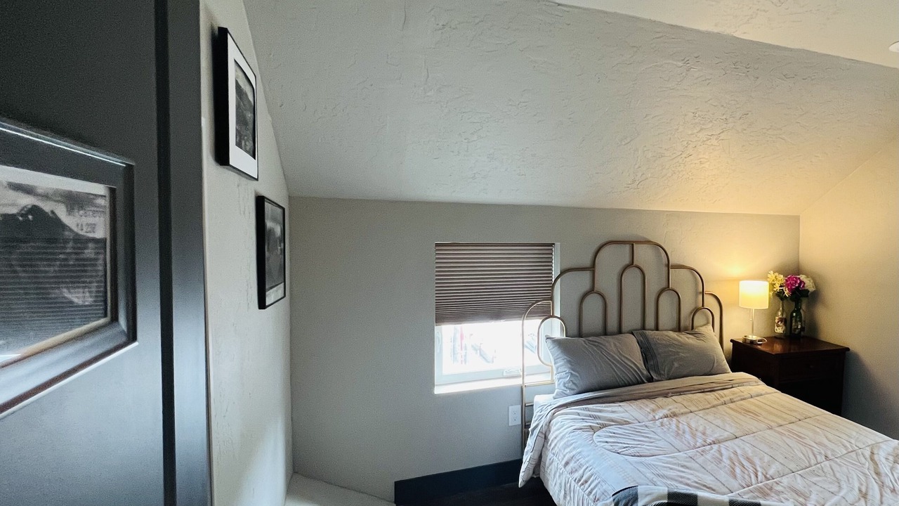Photo of Bedroom in Alma