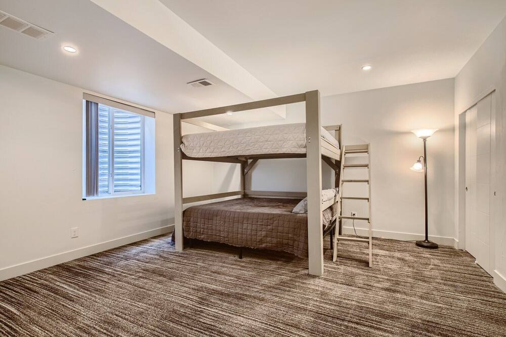Photo of Bedroom in Sloan Lake