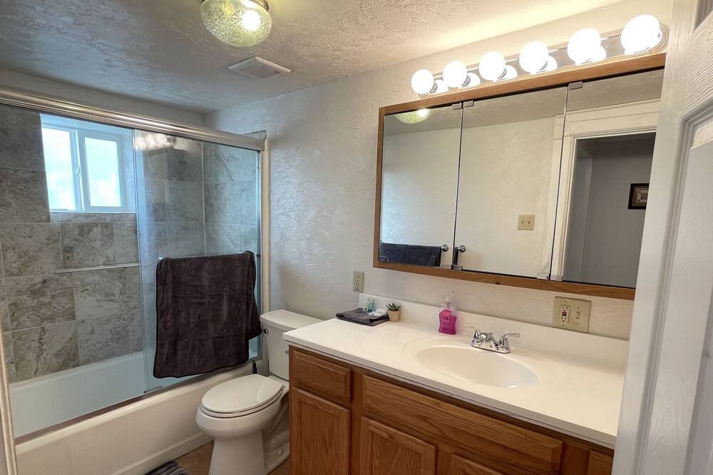 Photo of Bathroom in Penrose