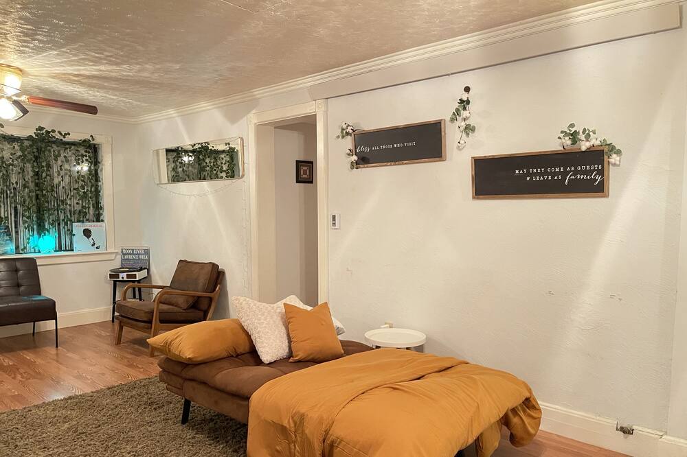 Photo of Bedroom in Penrose
