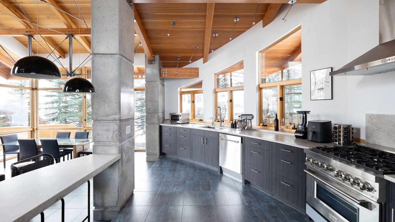 Photo of Kitchen in Highland Meadows