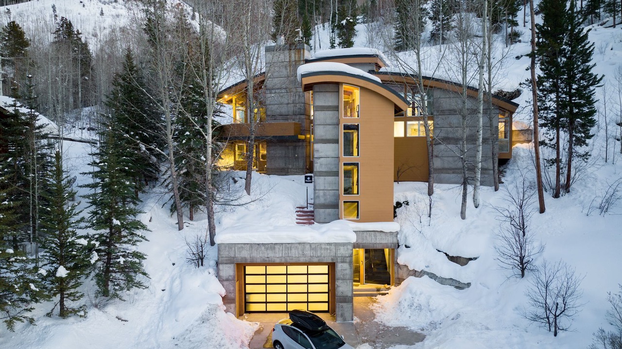 Photo of Outdoor in Highland Meadows