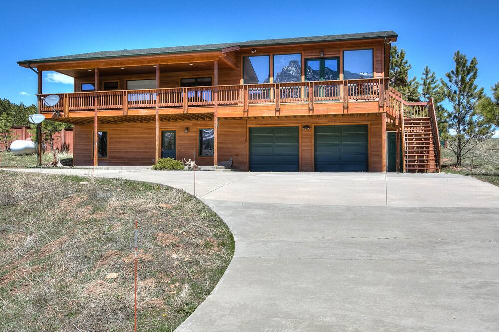 Photo of Outdoor in Carriage Hills