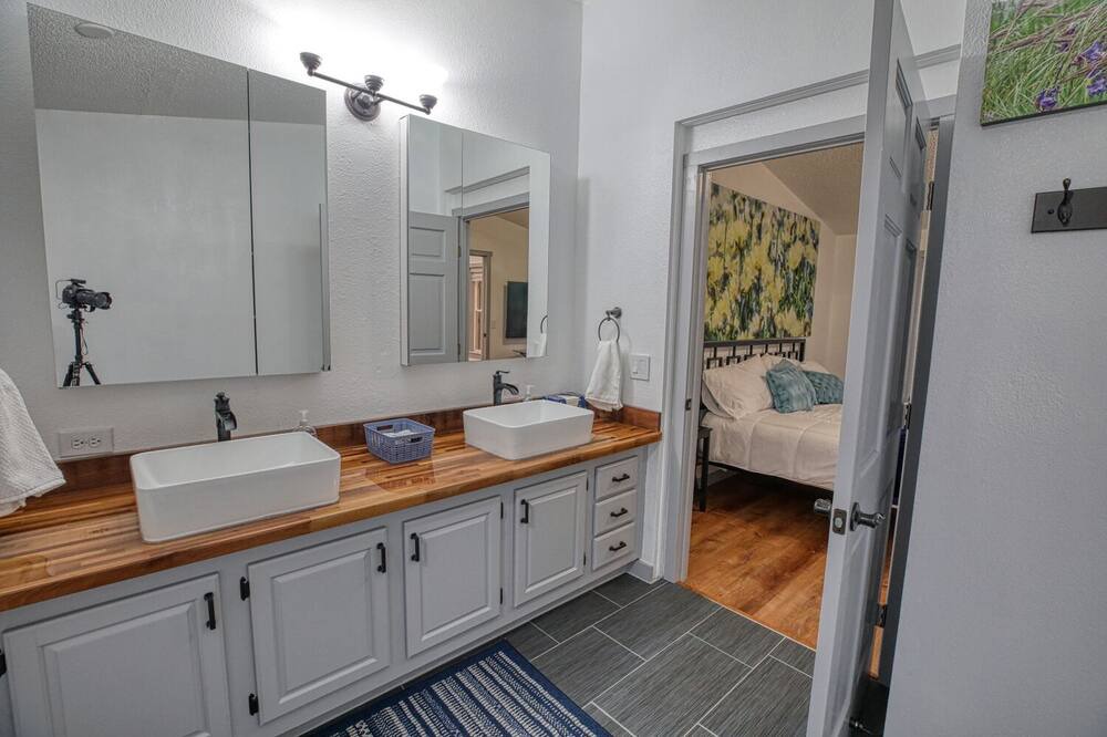 Photo of Bathroom in Berthoud