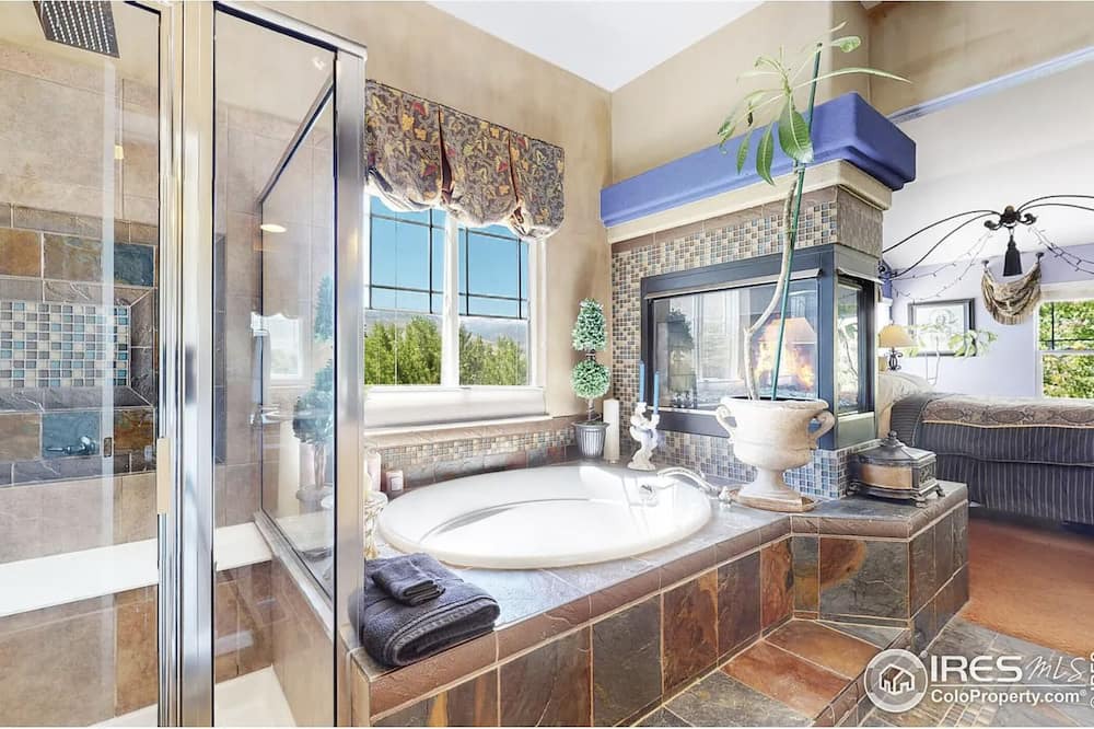 Photo of Bathroom in Longmont
