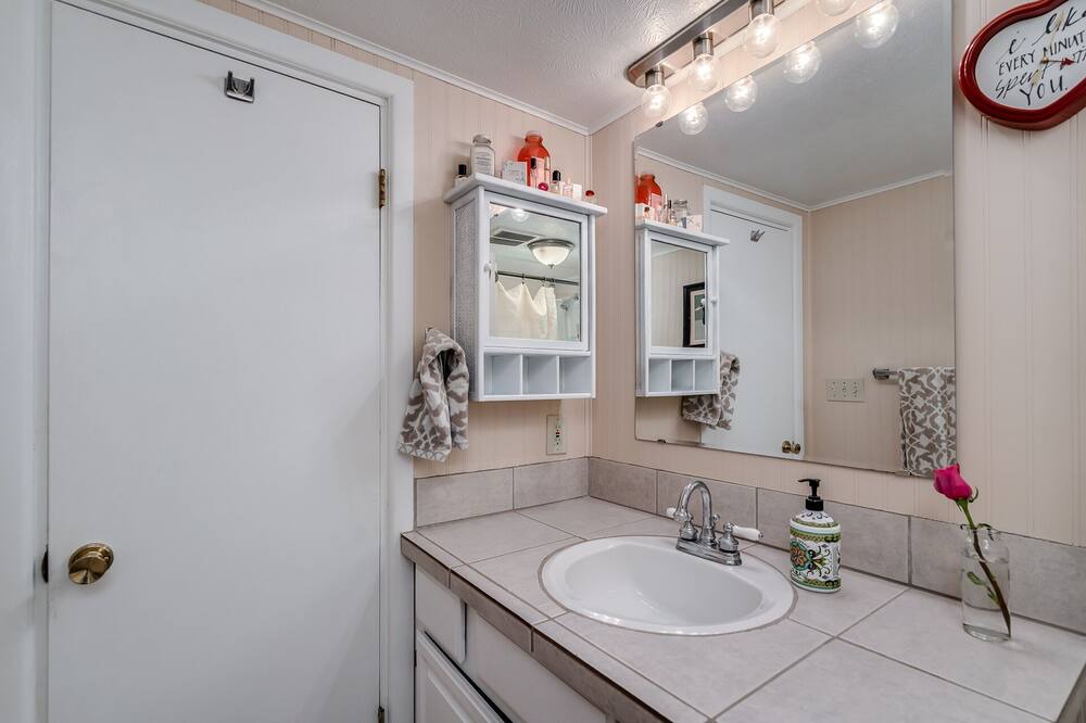 Photo of Bathroom in Skyway