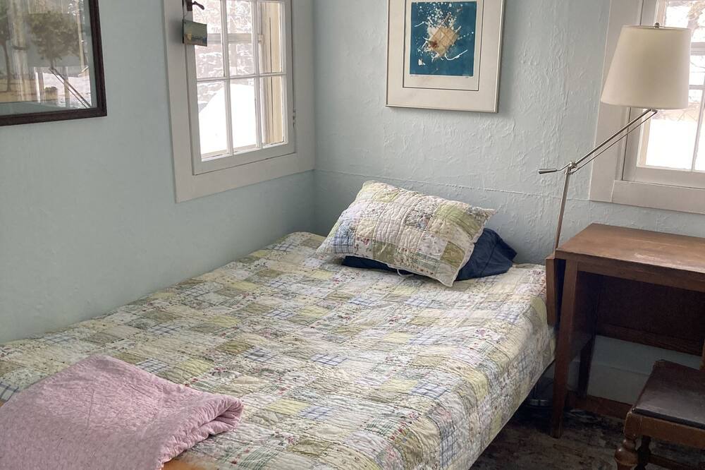 Photo of Bedroom in Skyway