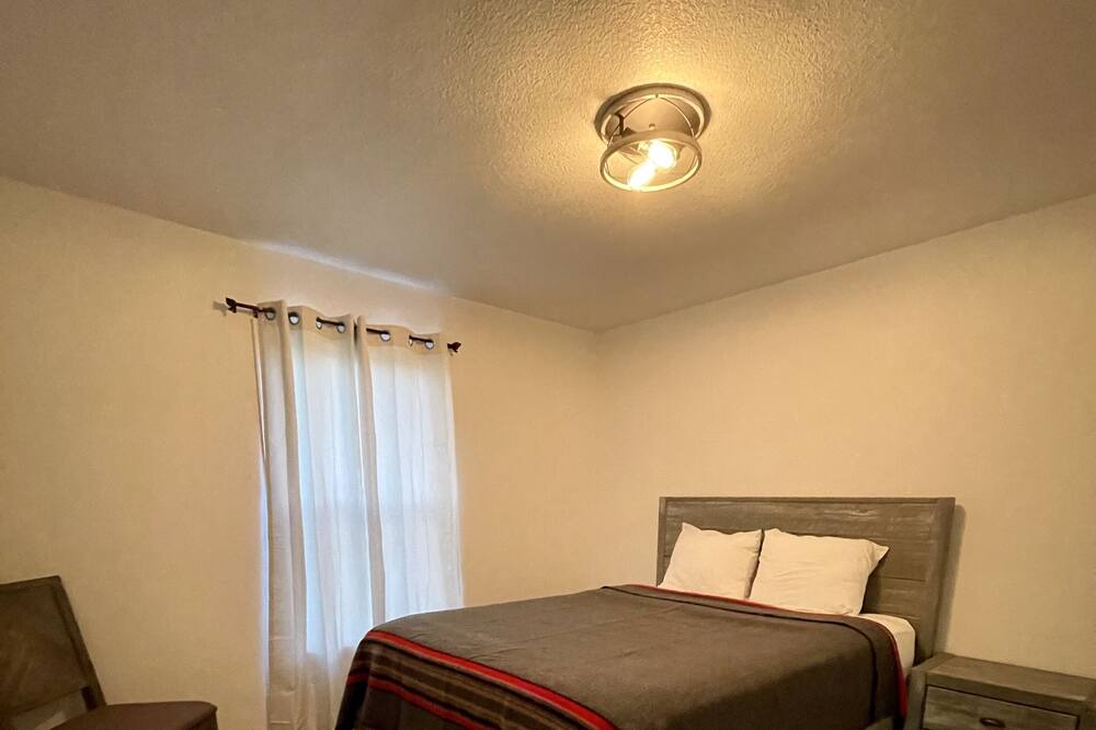 Photo of Bedroom in Lake George