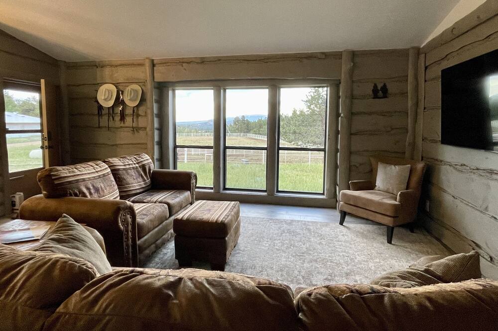 Photo of Livingroom in Lake George