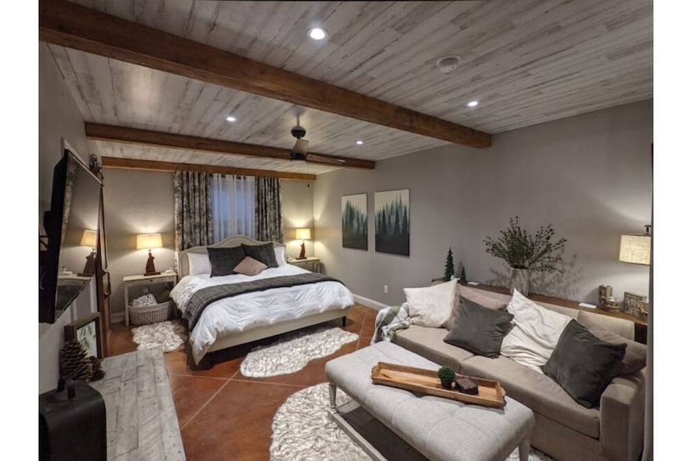 Photo of Bedroom in Glenwood Springs