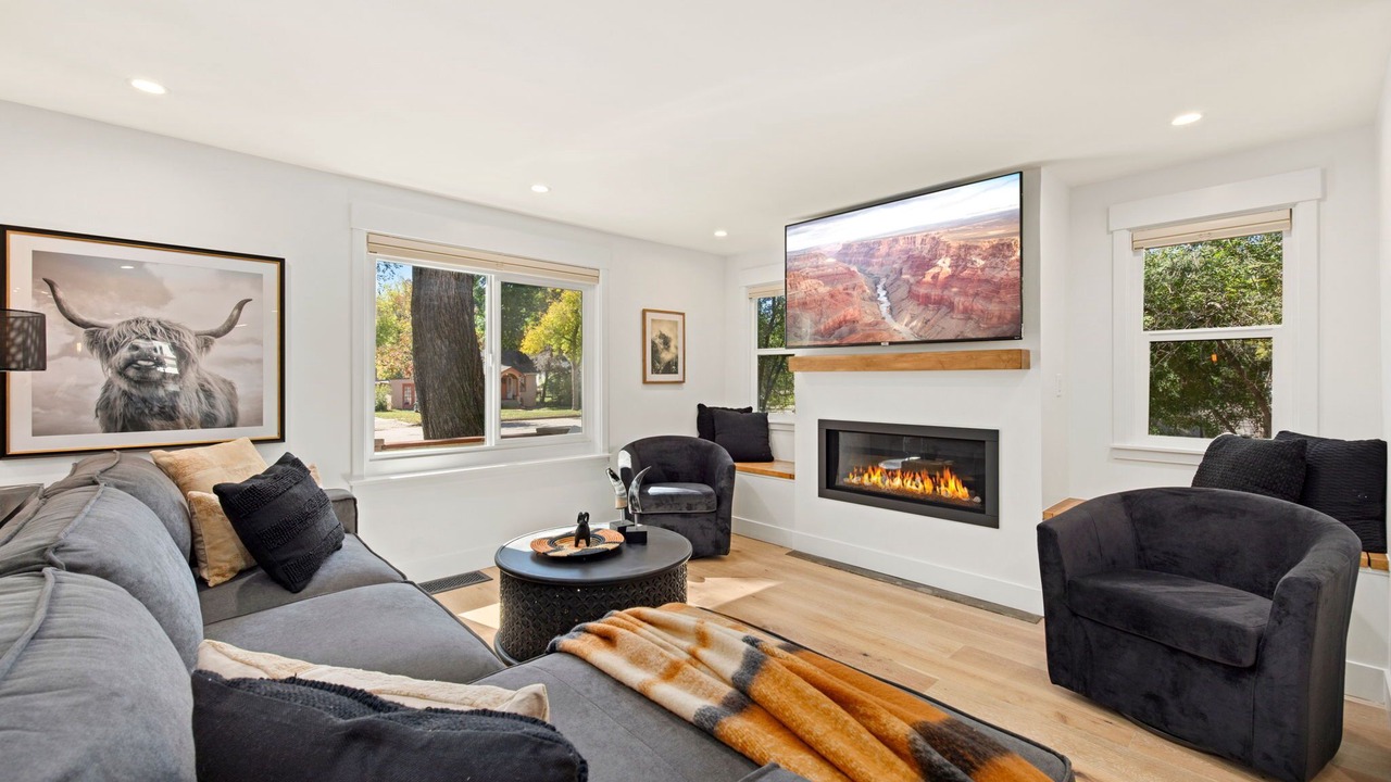 Photo of Livingroom in University Park