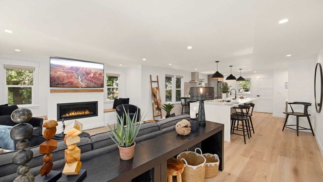 Photo of Livingroom in University Park