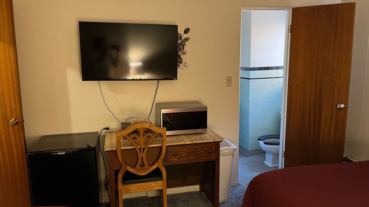 Photo of Bedroom in Holyoke