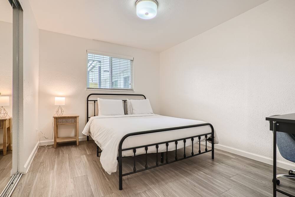 Photo of Bedroom in Lakewood