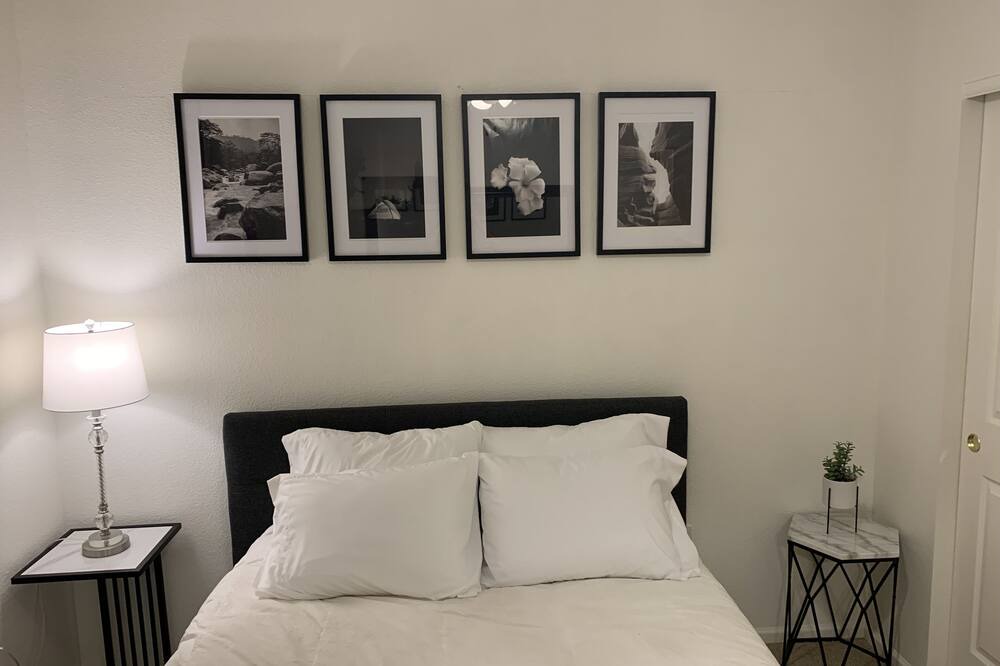 Photo of Bedroom in Thornton
