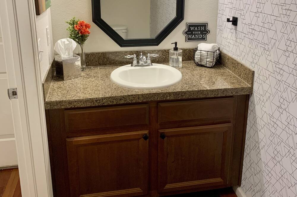 Photo of Bathroom in Thornton