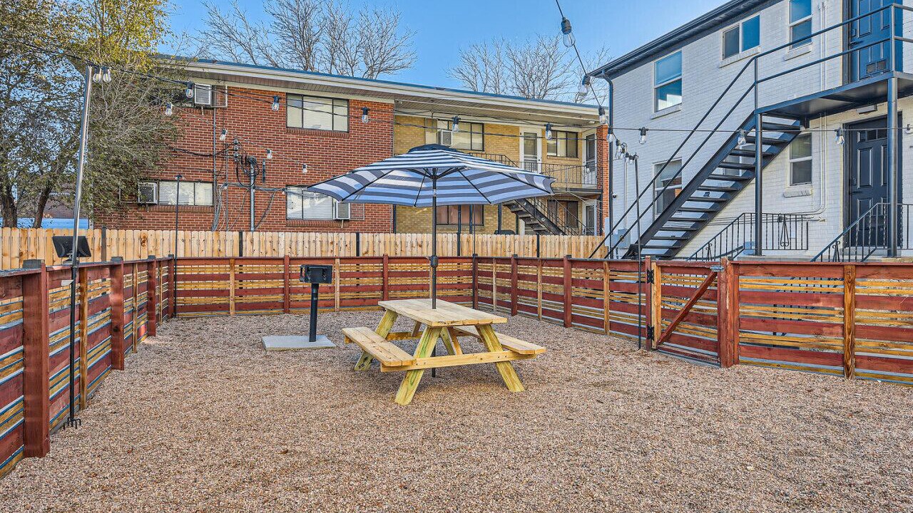 Photo of Outdoor in Englewood