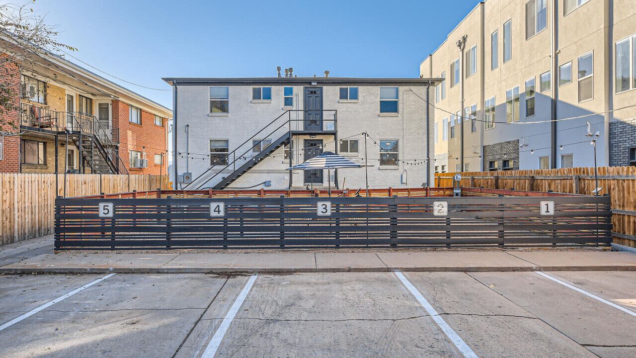 Photo of Outdoor in Englewood