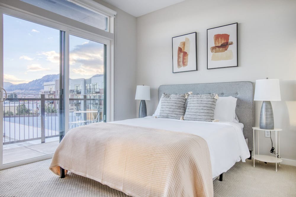 Photo of Bedroom in Transit Village