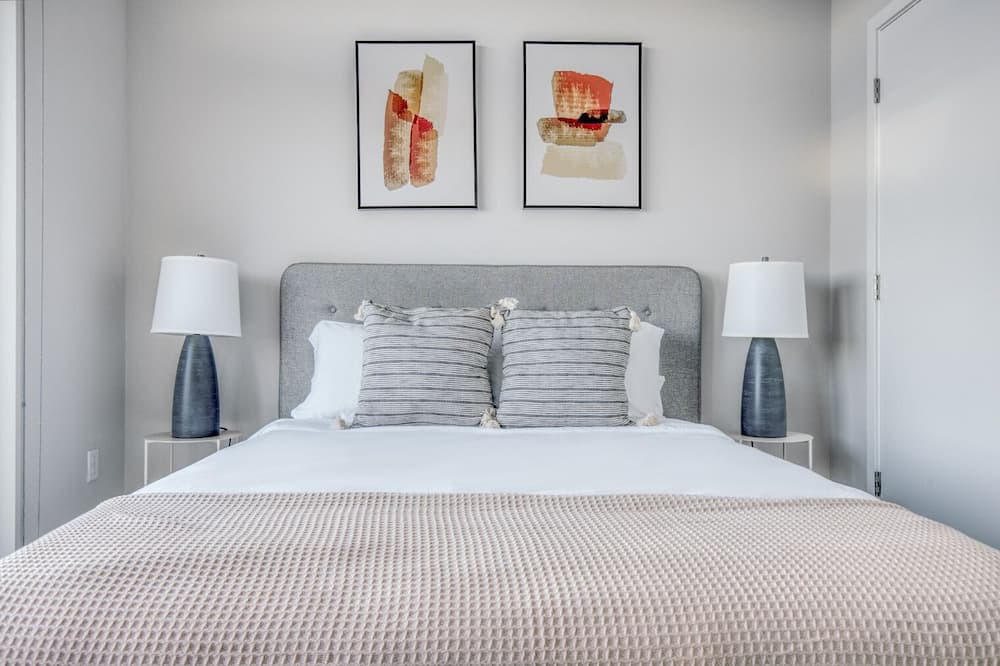 Photo of Bedroom in Transit Village