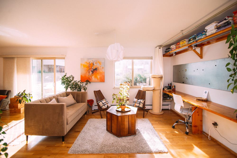 Photo of Livingroom in Whittier