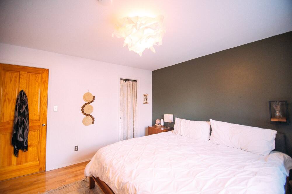 Photo of Bedroom in Whittier
