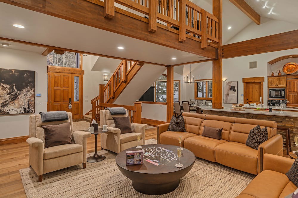 Photo of Bedroom in Forest Hills