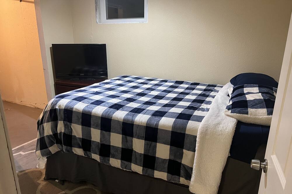 Photo of Bedroom in Lakewood