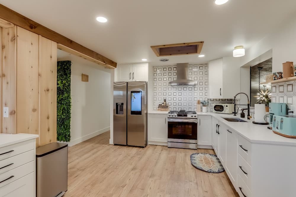 Photo of Kitchen in Barths