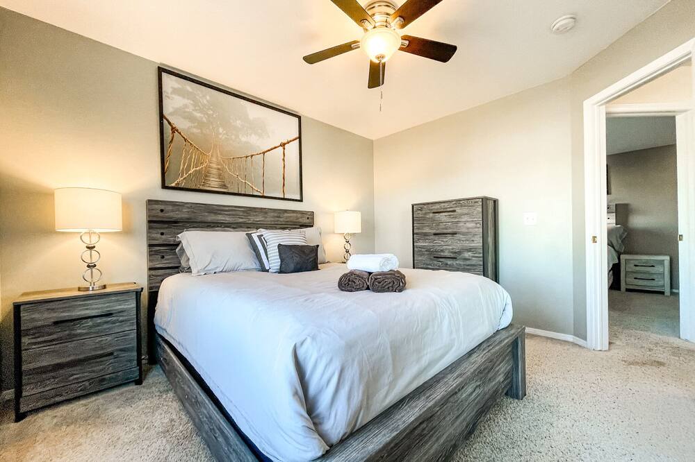 Photo of Bedroom in Cheyenne Meadows