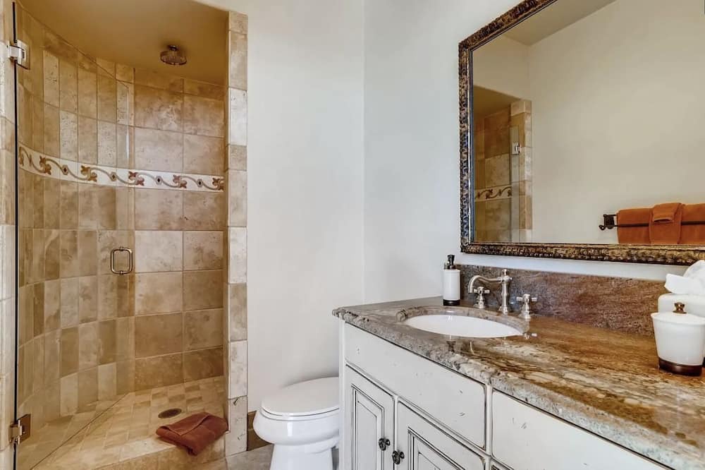Photo of Bathroom in Cordillera