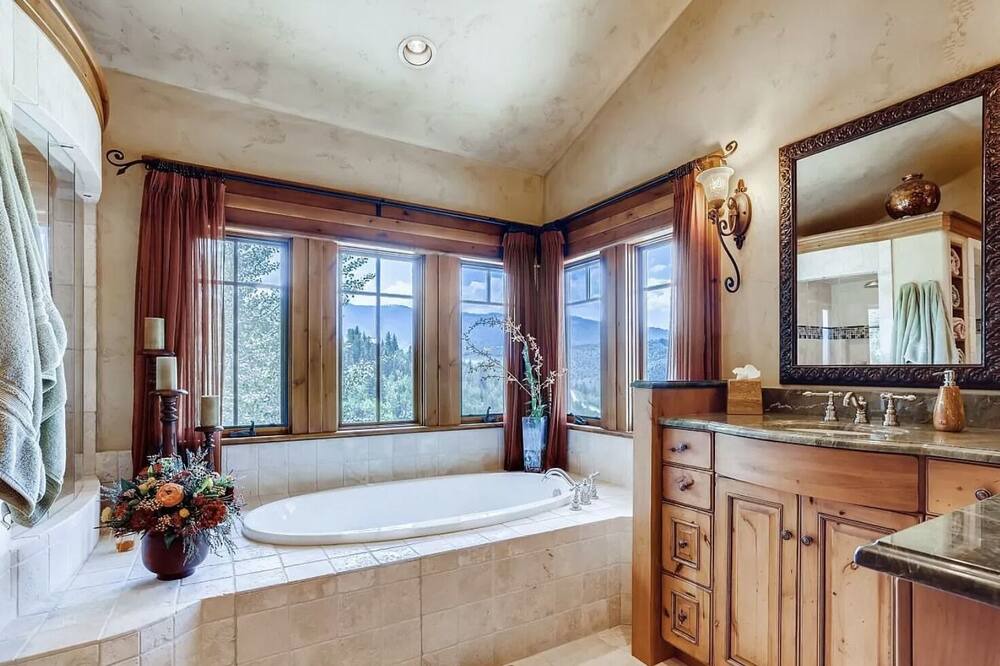 Photo of Bathroom in Cordillera