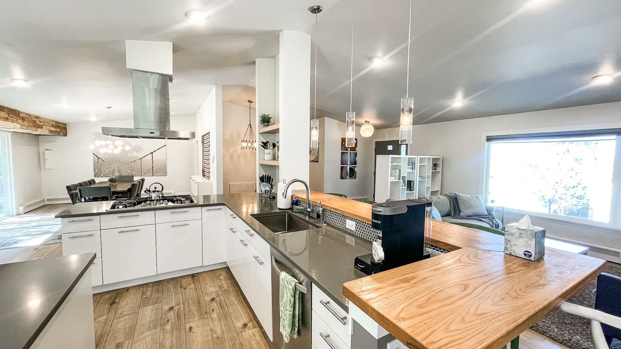 Photo of Kitchen in Skyway