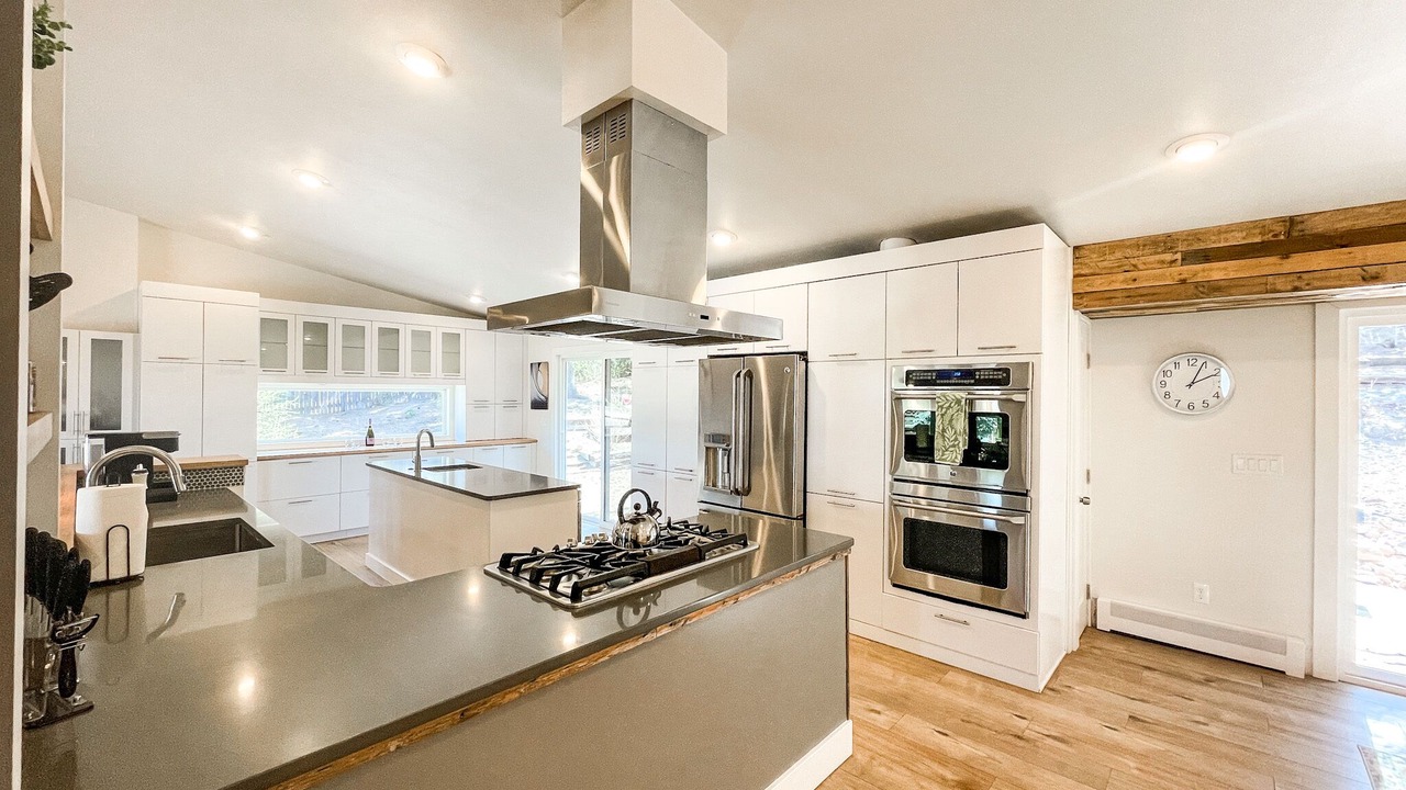Photo of Kitchen in Skyway